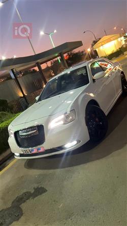 کرایسلەر 300